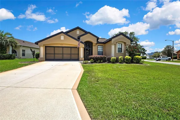 Property Slideshow image 2 of 44 | 10155 duffy cir, Weeki Wachee, FL, 34613