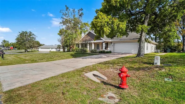 Property Slideshow image 2 of 17 | 5427 sw 87th pl, Ocala, FL, 34476