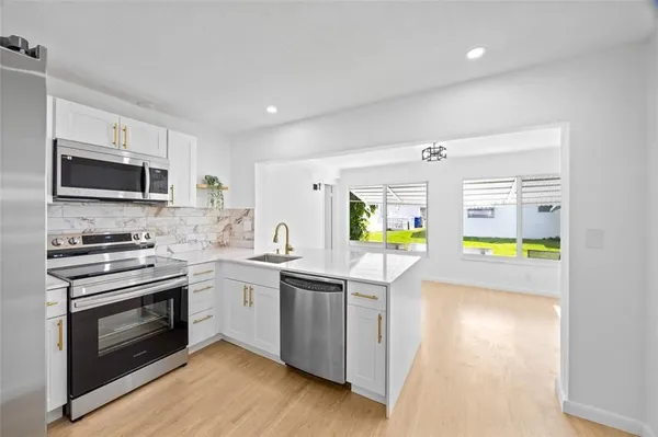 Property Slideshow image 2 of 34 | 2920 nw 2nd ave, Pompano Beach, FL, 33064