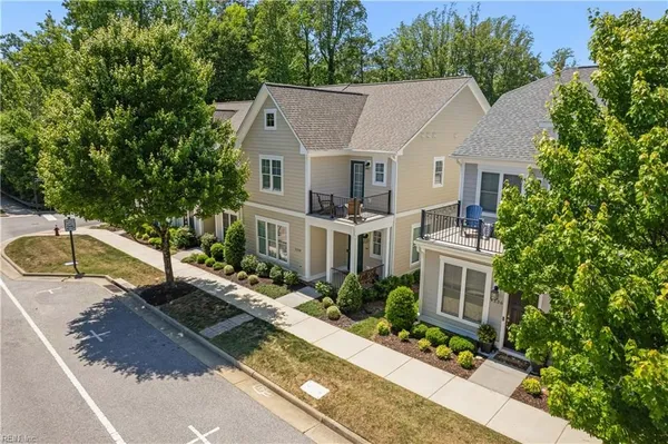 Property Slideshow image 2 of 50 | 4338 casey blvd, Williamsburg, VA, 23188
