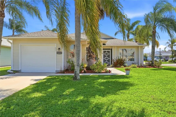 Property Slideshow image 3 of 47 | 5930 foxtail way, Fort Pierce, FL, 34982