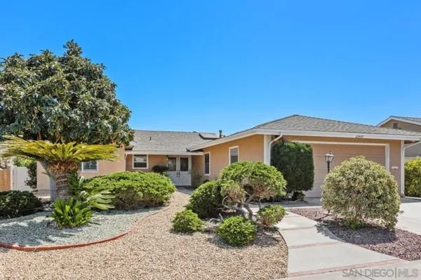 Property Slideshow image 2 of 39 | 12447 horado rd, San Diego, CA, 92128