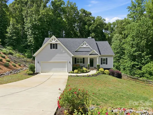 Property Slideshow image 3 of 48 | 2960 walter dr, Concord, NC, 28027