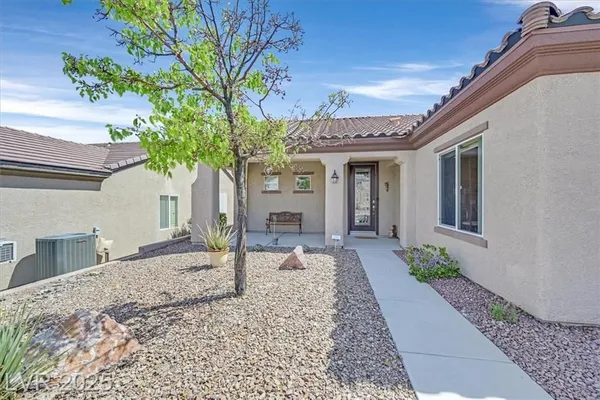 Property Slideshow image 2 of 38 | 2156 shadow canyon dr, Henderson, NV, 89044