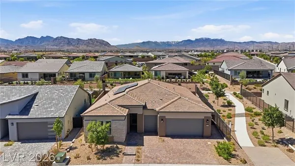 Property Slideshow image 2 of 39 | 10103 redwood desert dr, Las Vegas, NV, 89143