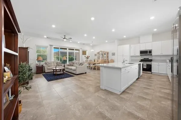 Property Slideshow image 3 of 35 | 4305 minori ct 3, Palm Desert, CA, 92260