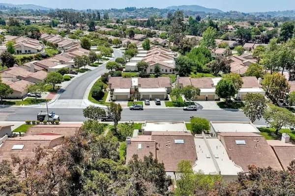 Property Slideshow image 3 of 39 | 17898 avenida cordillera, San Diego, CA, 92128