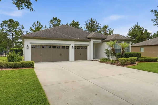 Property Slideshow image 2 of 50 | 30040 donnington loop, Mount Dora, FL, 32757