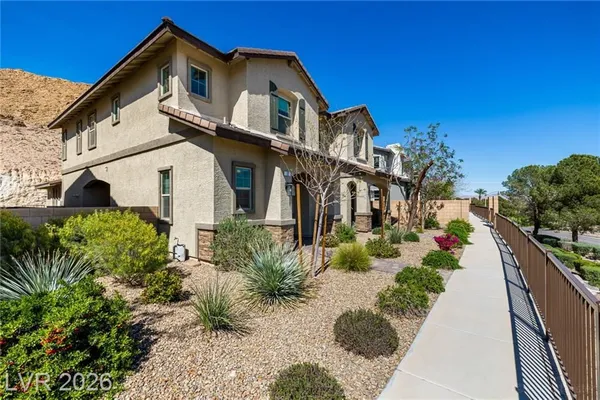 Property Slideshow image 3 of 37 | 12 kimberlite dr, Henderson, NV, 89011
