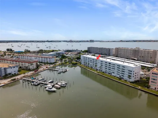 Property Slideshow image 3 of 50 | 5925 shore blvd 608, Gulfport, FL, 33707