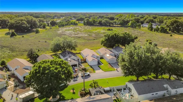 Property Slideshow image 3 of 49 | 4940 heron run cir, Leesburg, FL, 34748