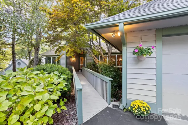 Property Slideshow image 2 of 32 | 128 forest view dr, Flat Rock, NC, 28731