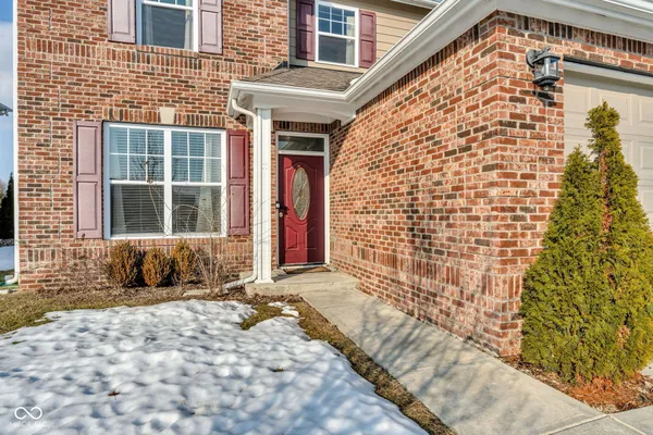 Property Slideshow image 2 of 39 | 8836 kipling dr, Indianapolis, IN, 46239