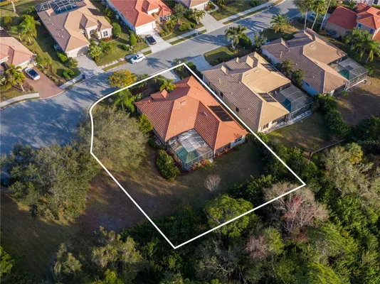 Property Slideshow image 2 of 56 | 5820 covey ct, Bradenton, FL, 34203