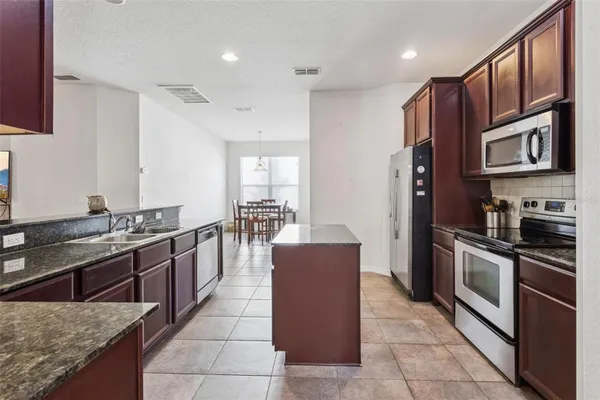 Property Slideshow image 3 of 66 | 30337 gidran ter, Mount Dora, FL, 32757