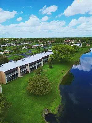 Property Slideshow image 2 of 34 | 140 lake meryl dr 233, West Palm Beach, FL, 33411