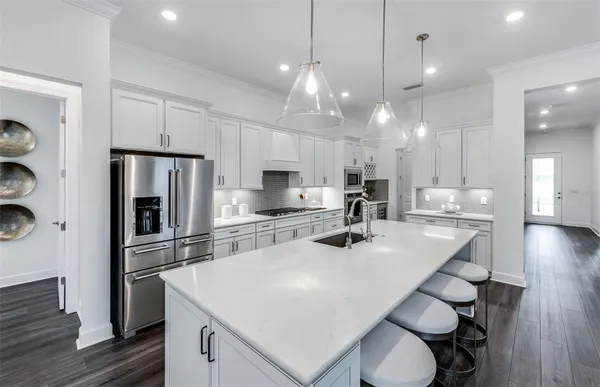 Property Slideshow image 2 of 27 | 26628 bering dr, Englewood, FL, 34223