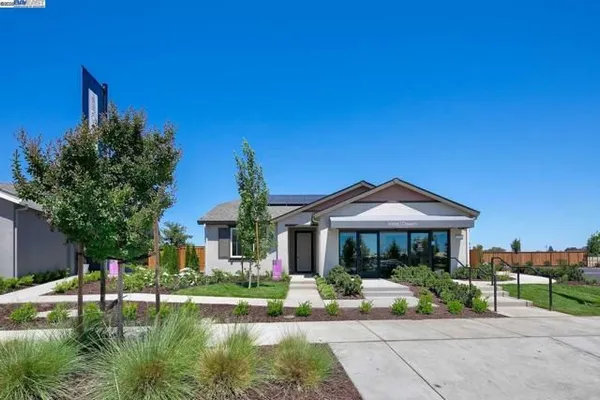 Property Slideshow image 2 of 30 | 1342 marceline dr, Manteca, CA, 95336