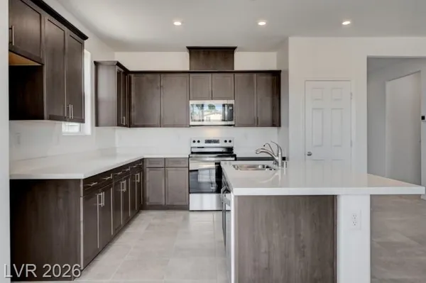 Property Slideshow image 2 of 6 | 547 hamilton dr, Mesquite, NV, 89027