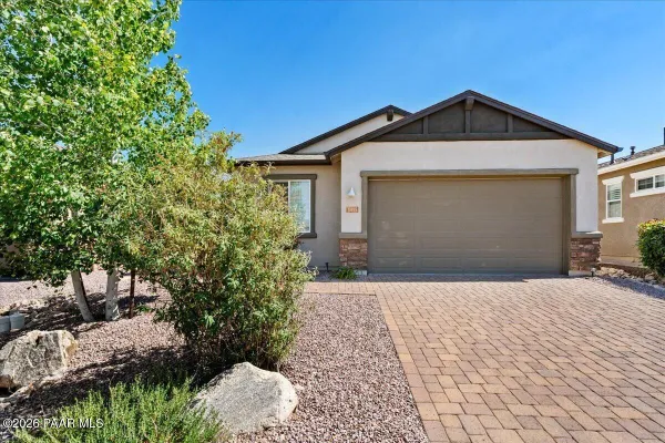 Property Slideshow image 2 of 22 | 1415 starling st, Prescott, AZ, 86305