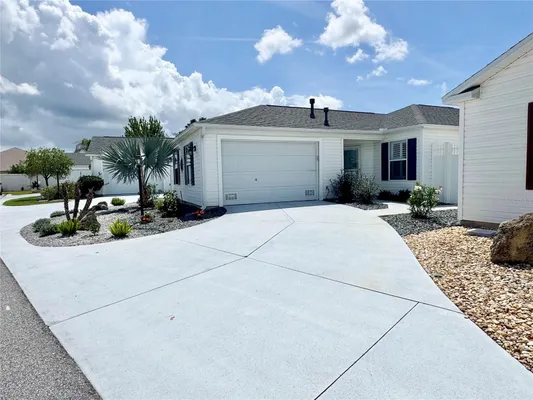 Property Slideshow image 2 of 32 | 2090 inverness pl, The Villages, FL, 32162