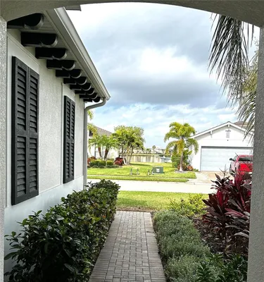 Property Slideshow image 3 of 71 | 5033 lake overlook ave, Bradenton, FL, 34208