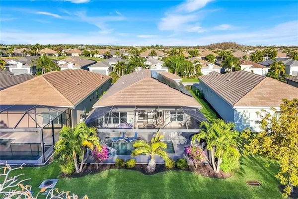 Property Slideshow image 2 of 49 | 28560 twain dr, Bonita Springs, FL, 34135