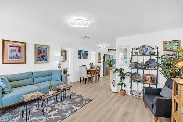 Property Slideshow image 2 of 30 | 10131 43rd way n # 2, Pinellas Park, FL, 33782