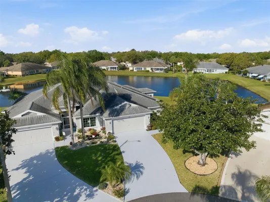 Property Slideshow image 3 of 44 | 704 tilbury ct 704, Sun City Center, FL, 33573