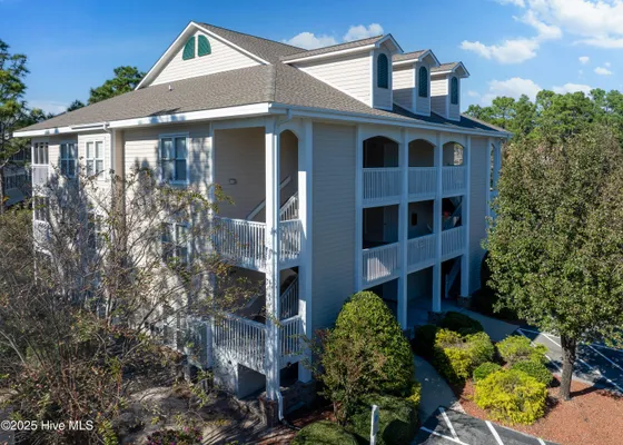 Property Slideshow image 2 of 27 | 3350 club villa dr se unit 1706, Southport, NC, 28461