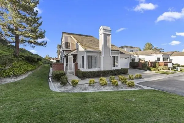 Property Slideshow image 2 of 43 | 28192 alava, Mission Viejo, CA, 92692