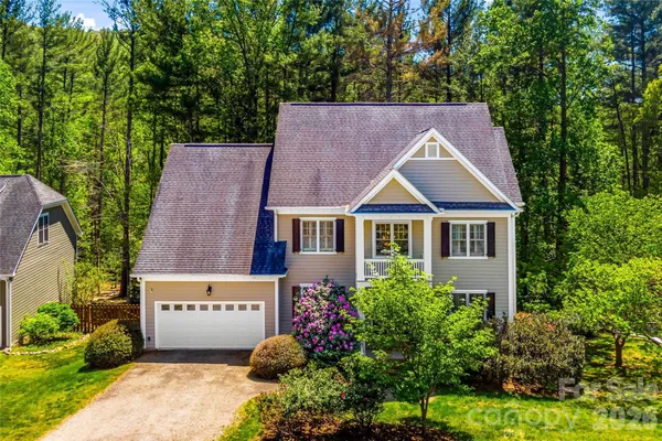 Property Slideshow image 2 of 44 | 130 ginger quill cir, Biltmore Lake, NC, 28715