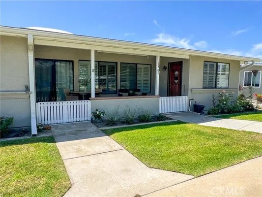 Property Slideshow image 2 of 4 | 1621 monterey rd, Seal Beach, CA, 90740