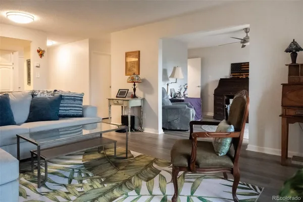 Property Slideshow image 3 of 31 | 14091 e marina dr apt 612, Aurora, CO, 80014
