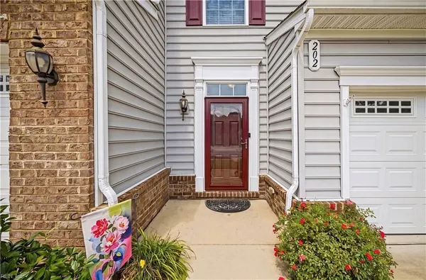 Property Slideshow image 3 of 42 | 202 boltons mill pkwy, Williamsburg, VA, 23185