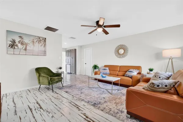 Property Slideshow image 3 of 33 | 14198 89th ave, Seminole, FL, 33776