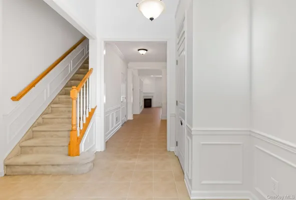 Property Slideshow image 3 of 34 | 112 ashley, Southampton, NY, 11977