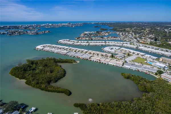 Property Slideshow image 2 of 43 | 1 s boca ciega point blvd 204, St Petersburg, FL, 33708