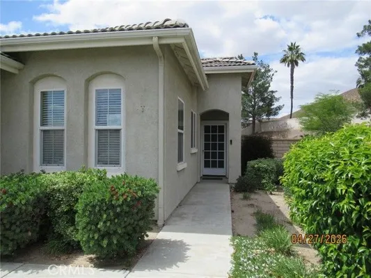 Property Slideshow image 2 of 12 | 29383 honneywood dr, Menifee, CA, 92584