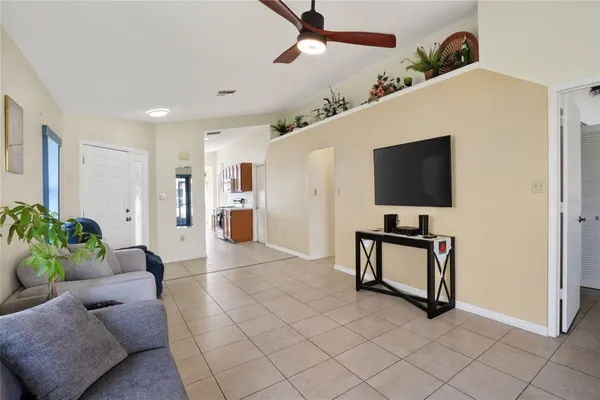 Property Slideshow image 2 of 36 | 6264 peacock run, Lakeland, FL, 33809