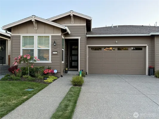 Property Slideshow image 3 of 39 | 17922 151st st, Bonney Lake, WA, 98391