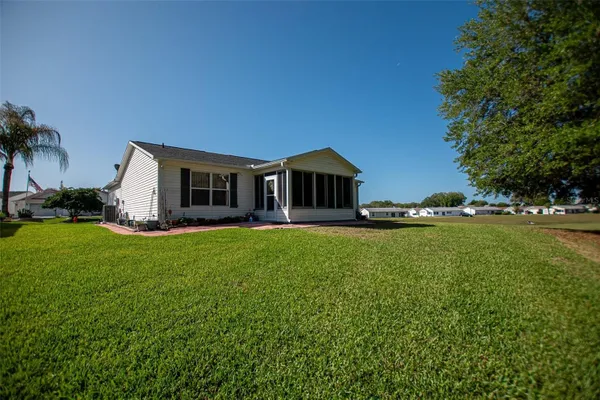 Property Slideshow image 2 of 19 | 16852 se 96th chapelwood cir, The Villages, FL, 32162