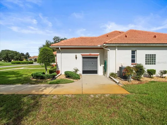 Property Slideshow image 3 of 58 | 8698 mississippi run, Weeki Wachee, FL, 34613