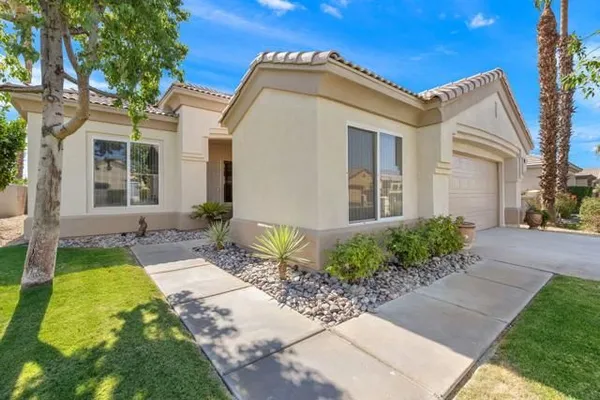 Property Slideshow image 2 of 37 | 43762 royal saint george dr, Indio, CA, 92201