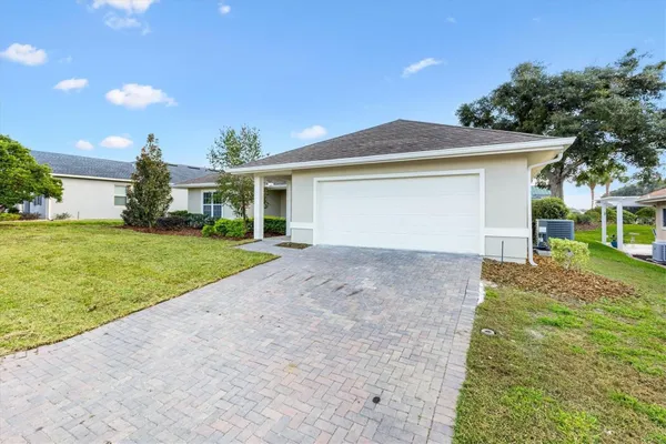 Property Slideshow image 2 of 39 | 11041 se 174th loop, Summerfield, FL, 34491