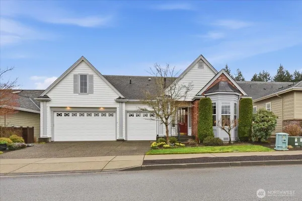 Property Slideshow image 3 of 37 | 23915 ne adiar rd, Redmond, WA, 98053