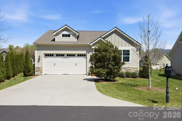 Property Slideshow image 2 of 47 | 82 blacksmith run dr, Hendersonville, NC, 28792
