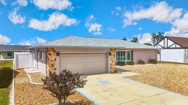 Property Slideshow image 3 of 52 | 615 allegheny dr, Sun City Center, FL, 33573