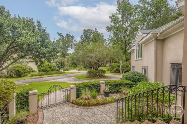 Property Slideshow image 3 of 54 | 6 river otter ln, Savannah, GA, 31411