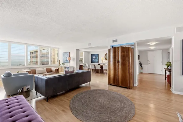 Property Slideshow image 3 of 24 | 2403 s ardson pl 702b, Tampa, FL, 33629